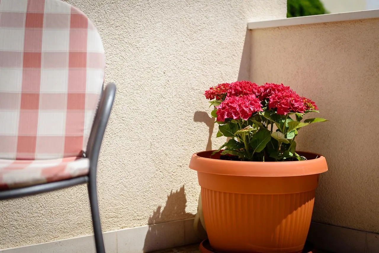 Apartments Kudelik Trogir