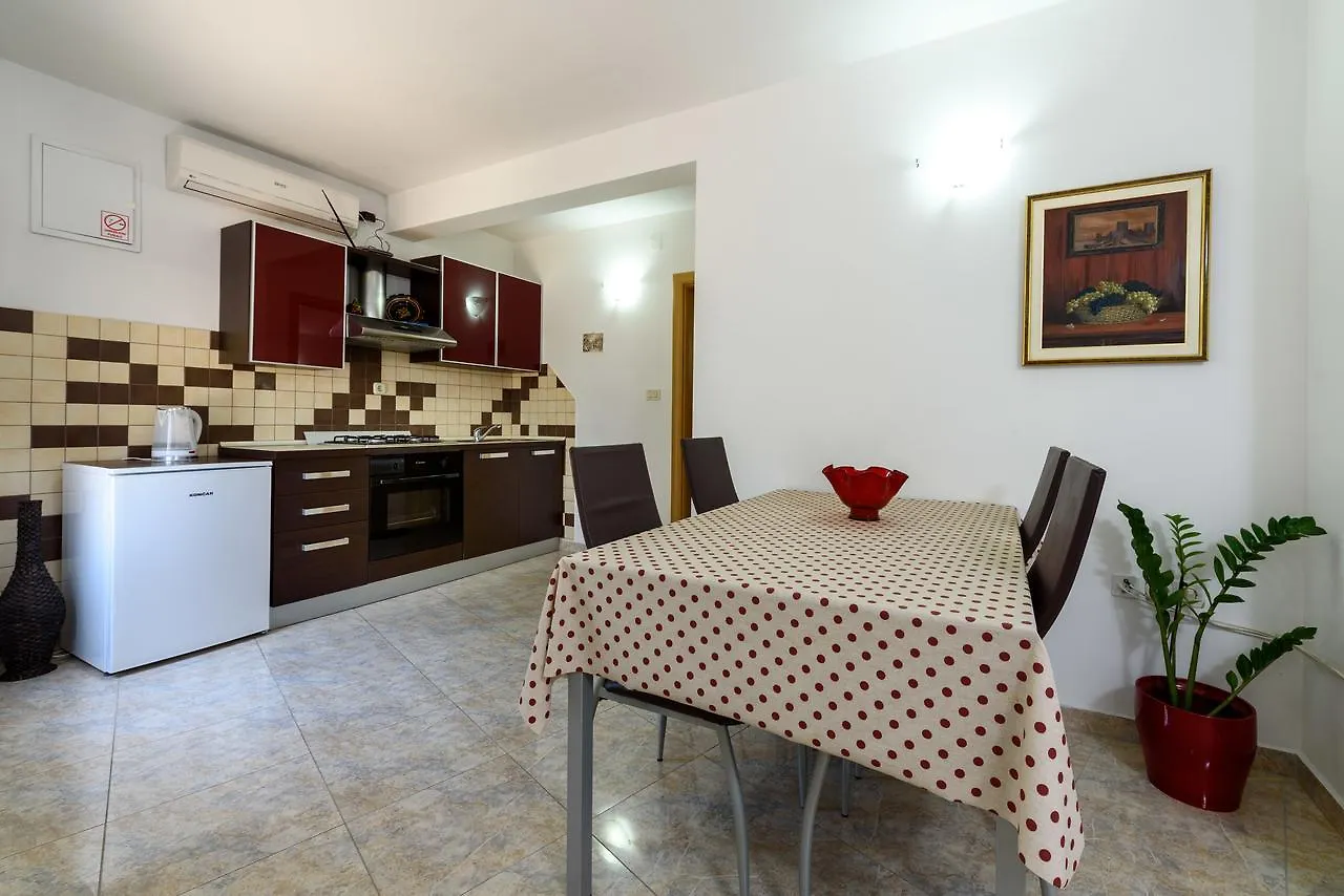 Apartments Kudelik Trogir 0*,  Horvátország