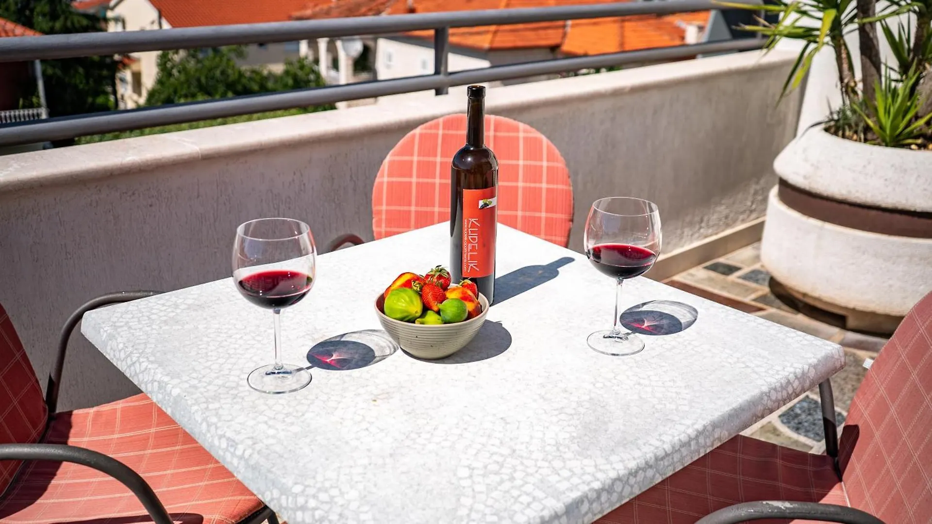 Apartments Kudelik Trogir 0*,