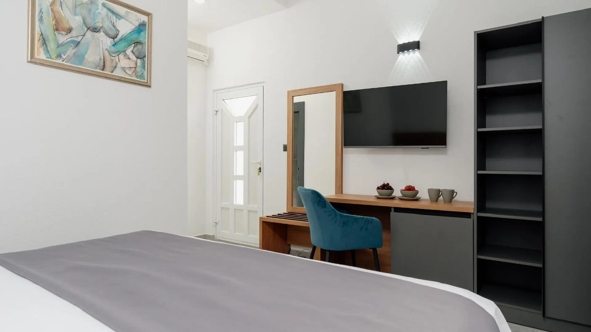 Apartments Kudelik Trogir 0*,