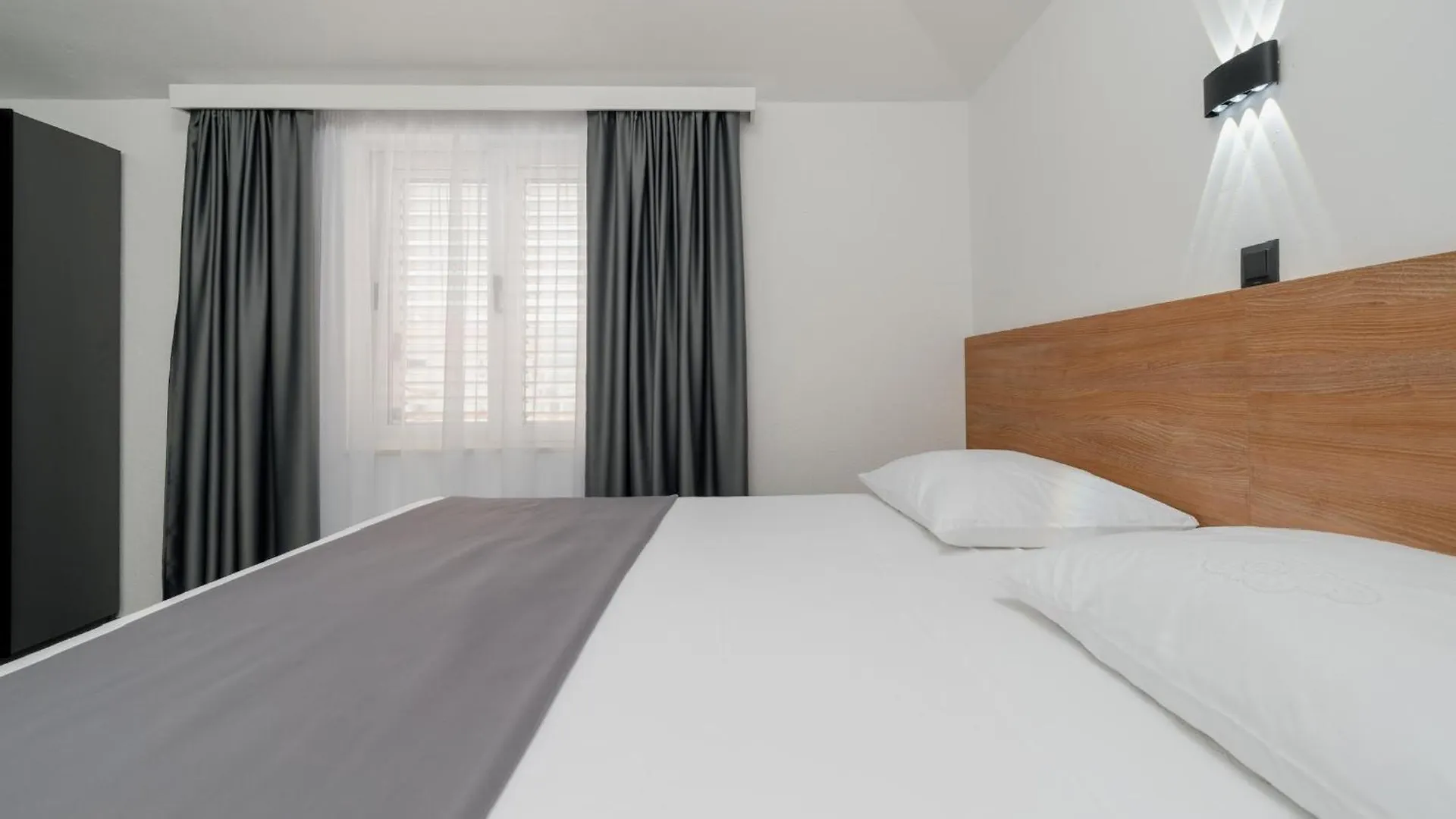 Apartments Kudelik Trogir
