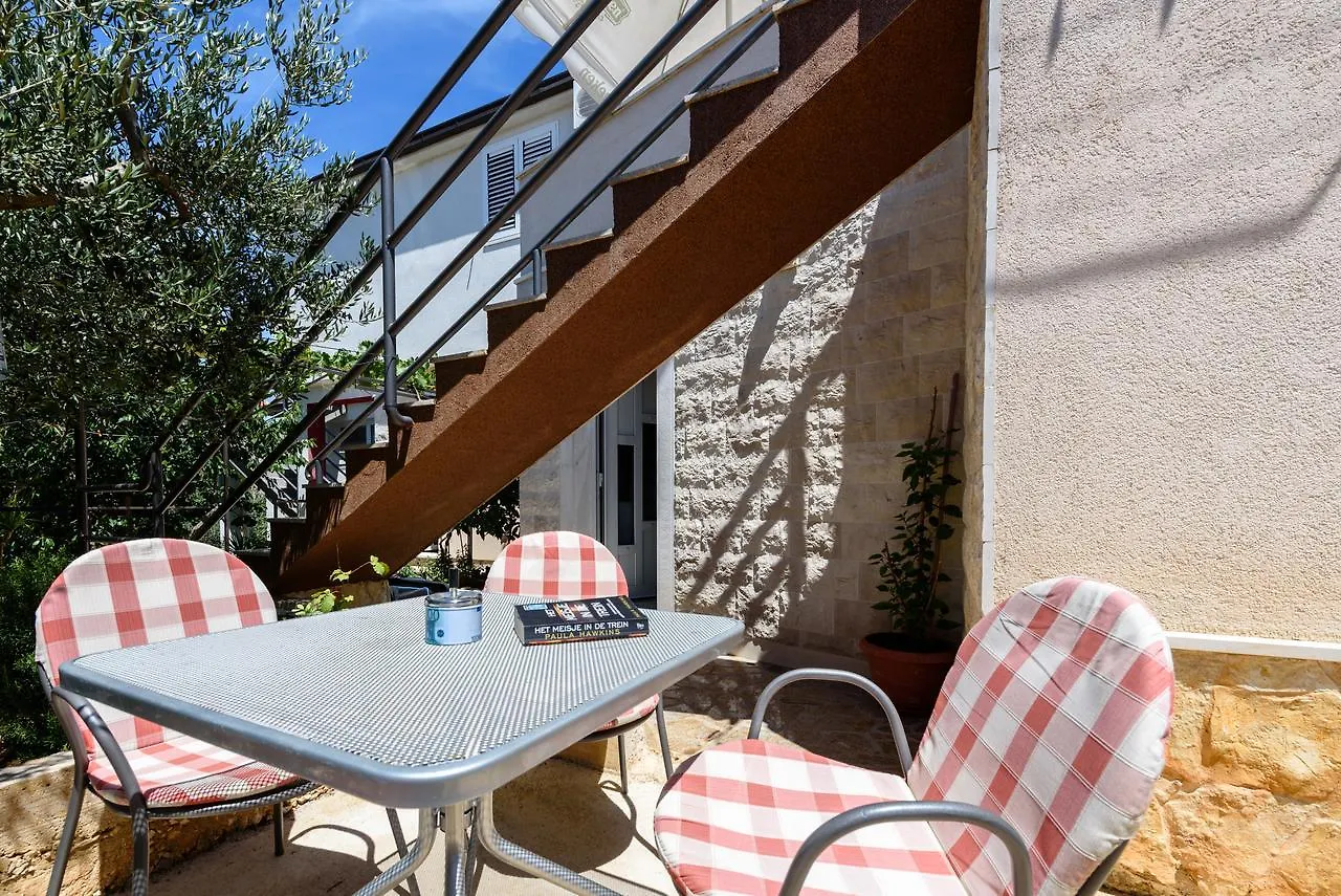 Apartments Kudelik Trogir